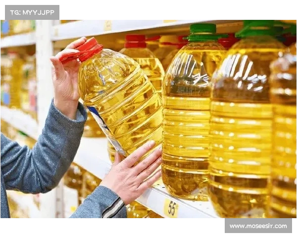 食用油产业危机:中粮与鲁花能否逆风翻盘?四大粮商的角色探讨 食用油产业危机:中粮与鲁花能否逆风翻盘?四大粮商的角色探讨